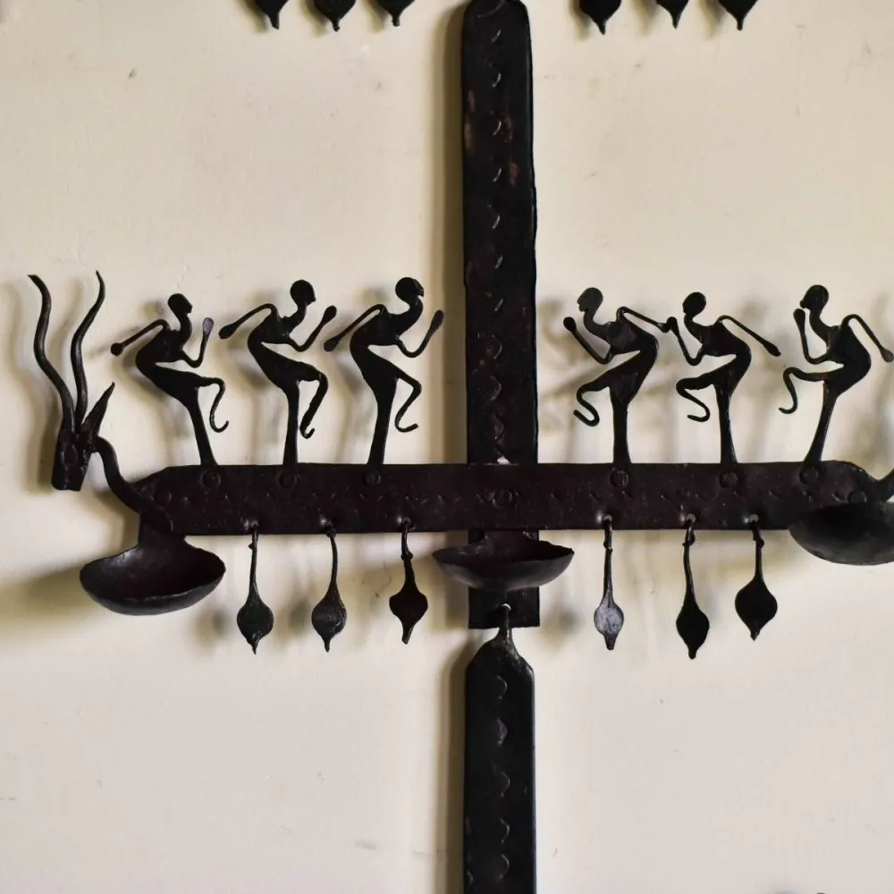 Bastar Tribal Wrought Iron Decorative Stand