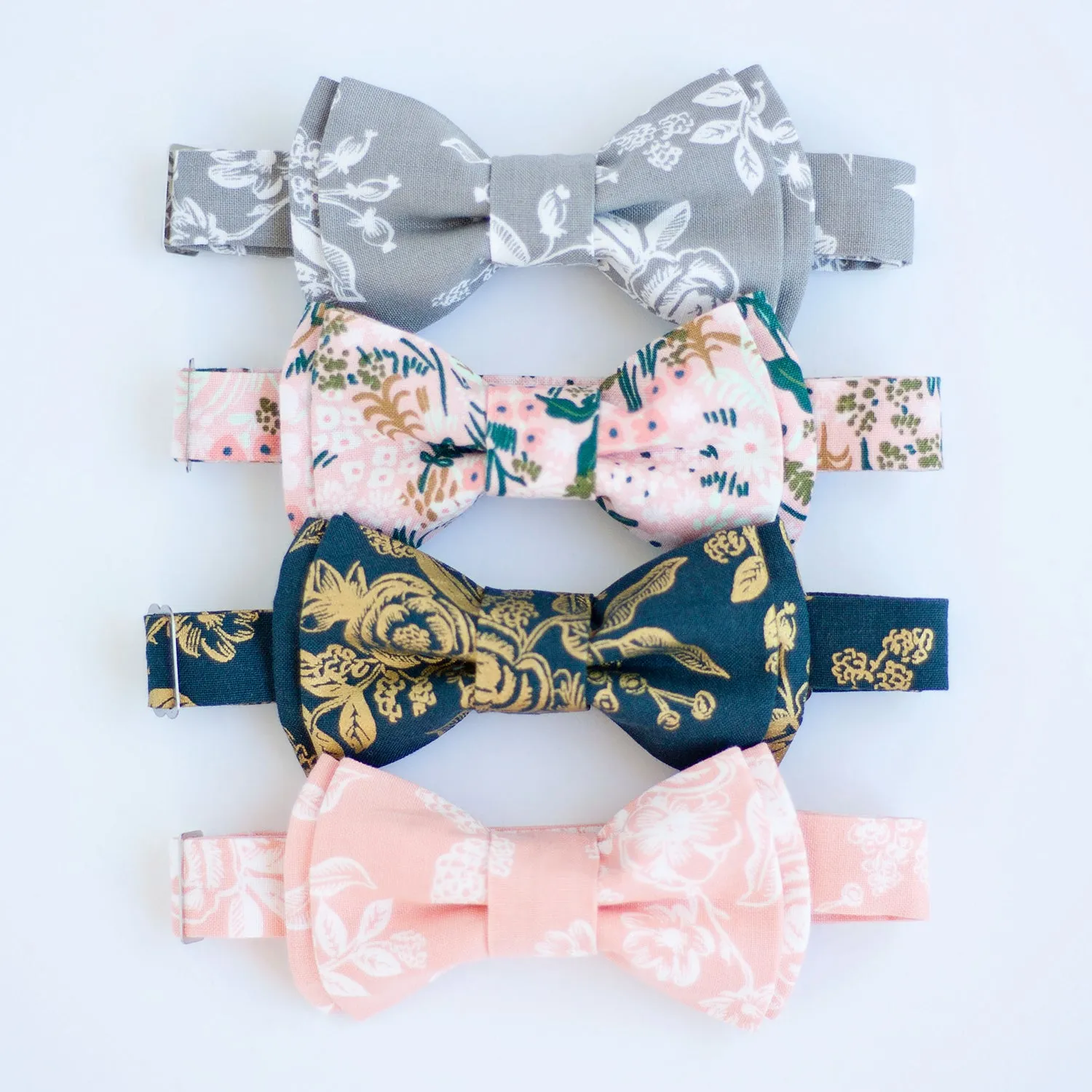 Boy's Bow Tie / Meadow In Pink