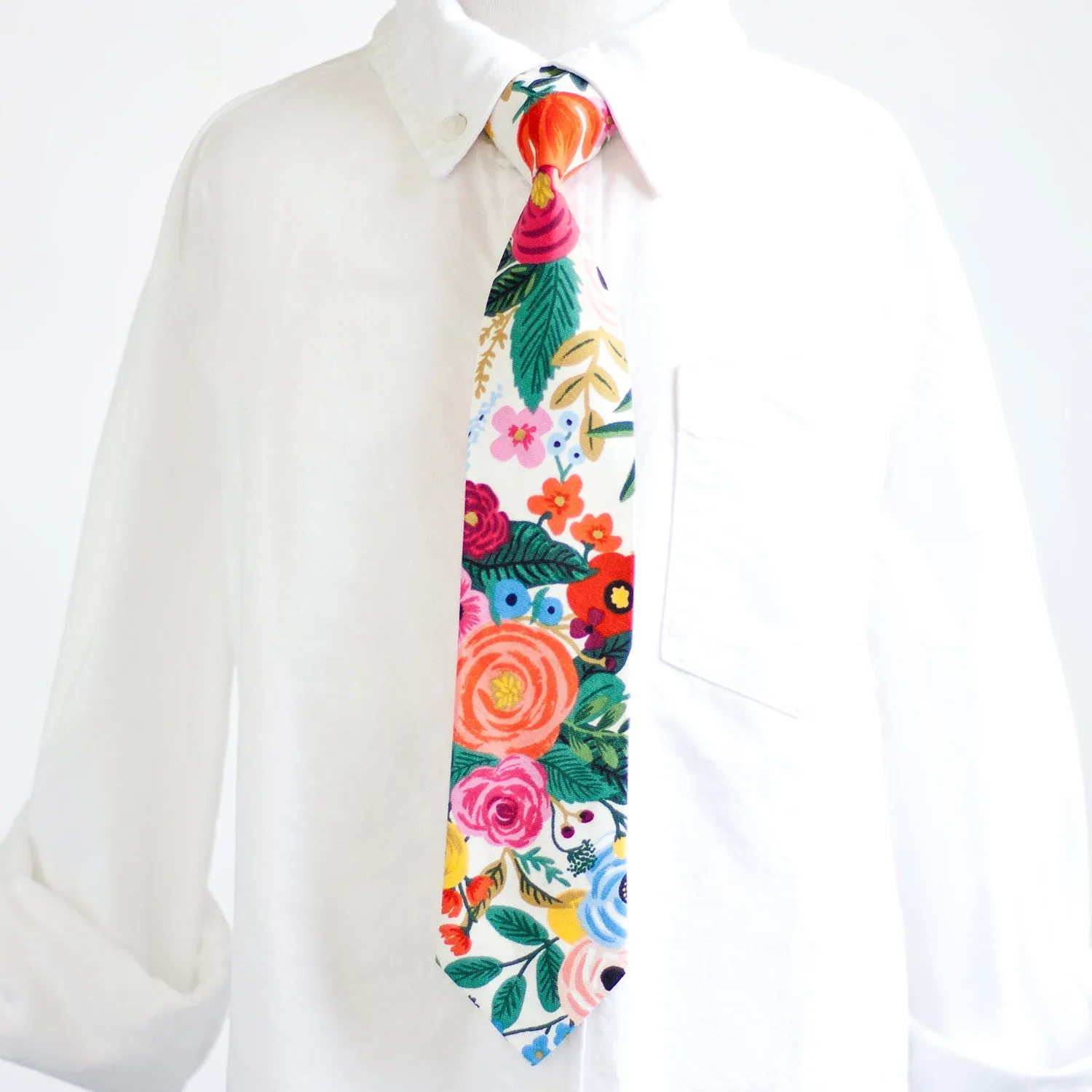 Boy's Pocket Square / Garden Party In Cream