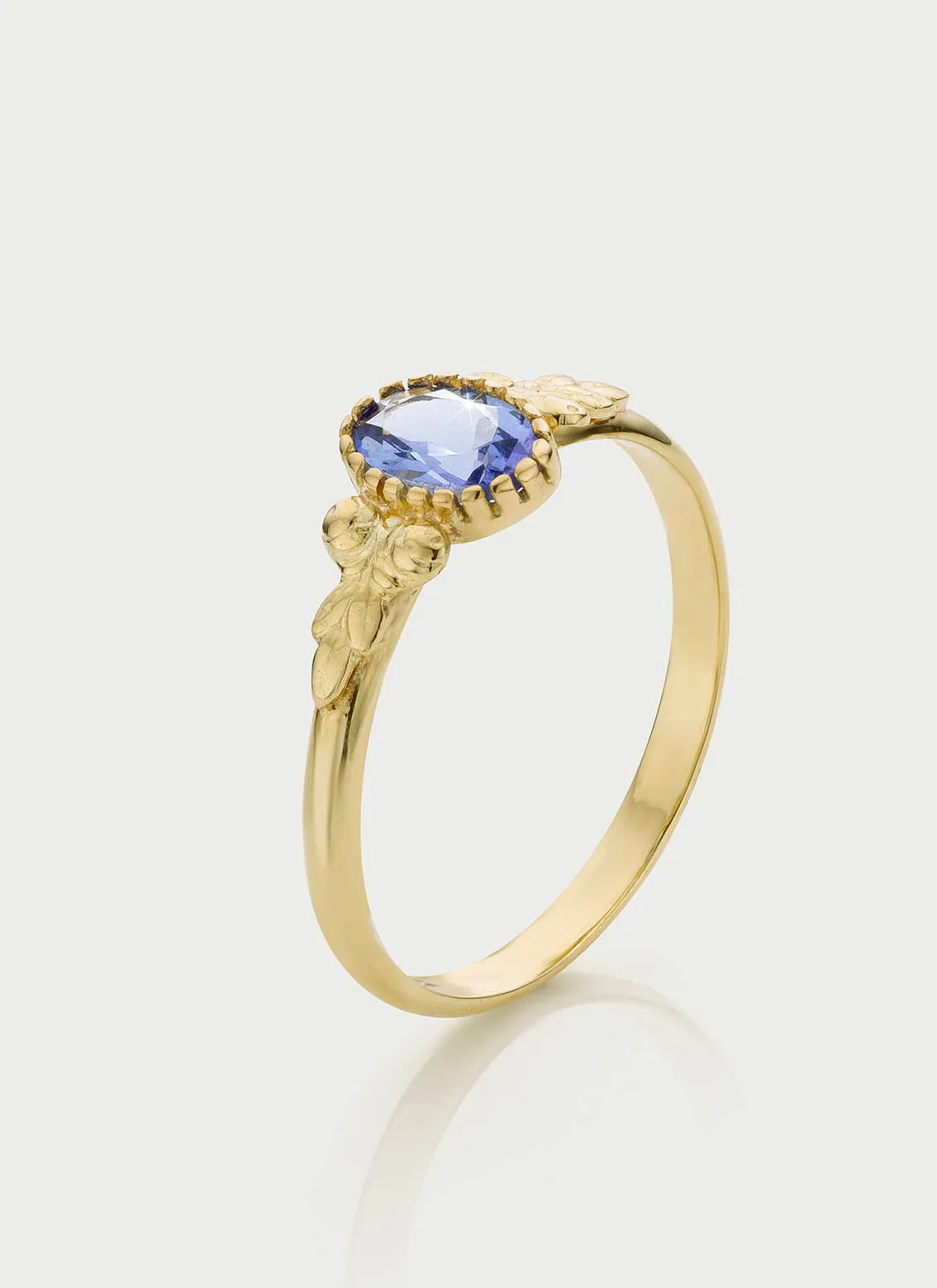 Elay tanzanite 14k gold ring