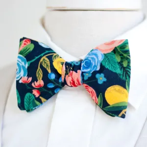 Men's Freestyle Self-Tie Bow Tie / Garden Party In Navy